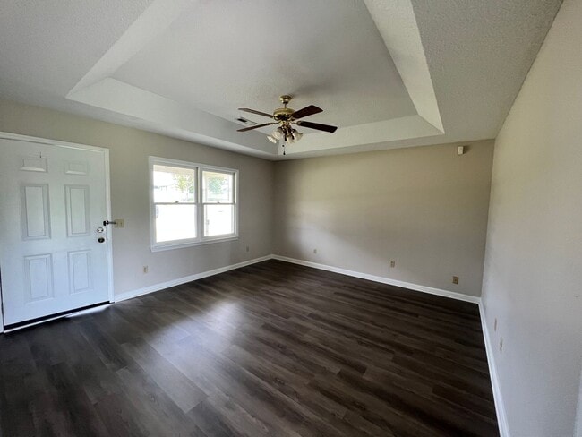 Photo - Cozy Home, Great Location!