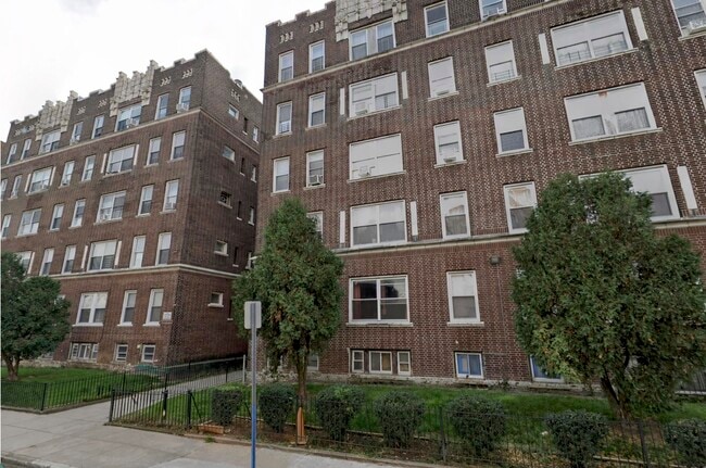 Building Photo - 15 Gifford Ave