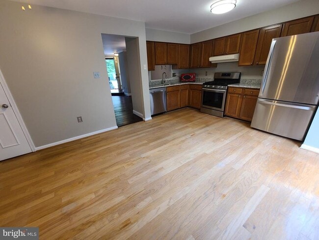 Photo - 7420 Houndsbury Ct