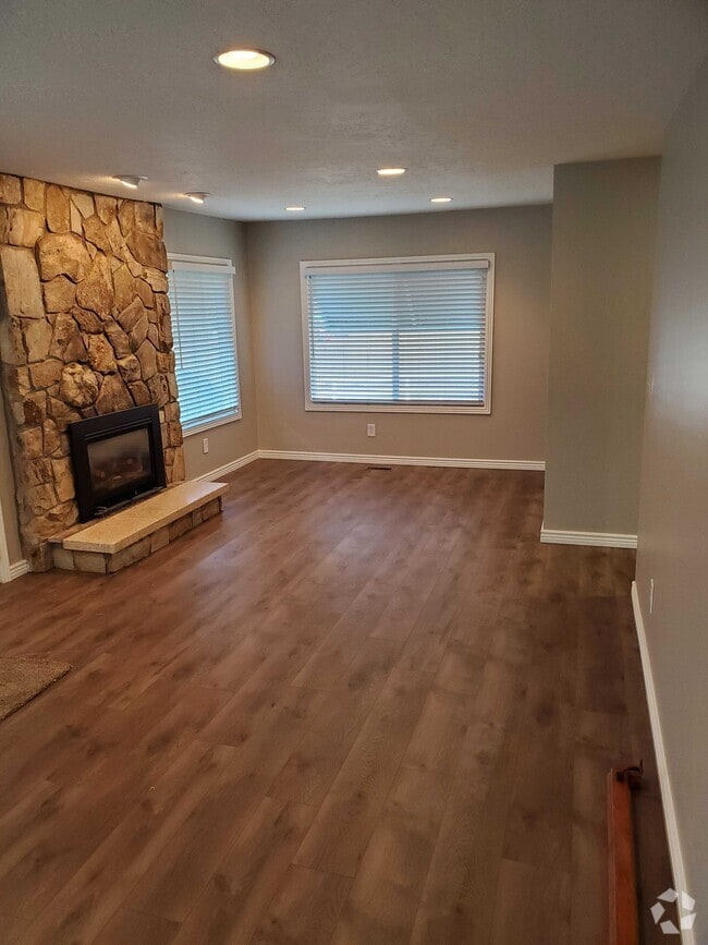 Building Photo - 2751 S 900 E Rental