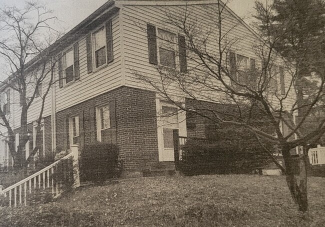 Building Photo - 3450 Santee Rd