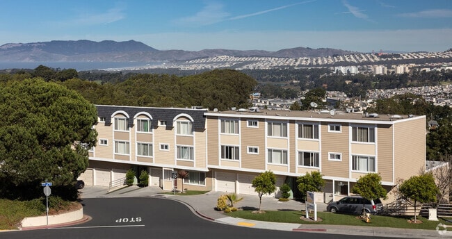 Building Photo - Terrace View Rental