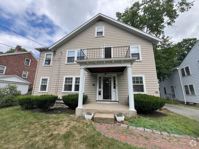 Building Photo - 17-19-19 Maple St Rental