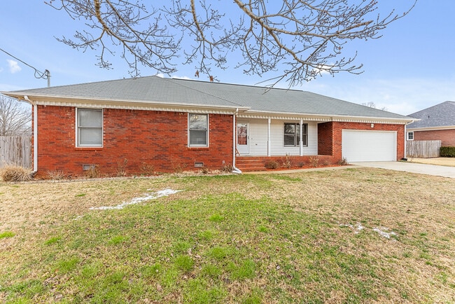 Photo - 103 Springview Ln