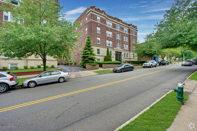 Building Photo - 192 Claremont Ave Unit 24 Rental