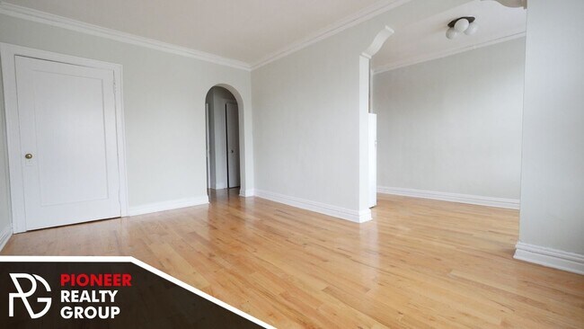 Photo - 425 W Roscoe St Unit 604