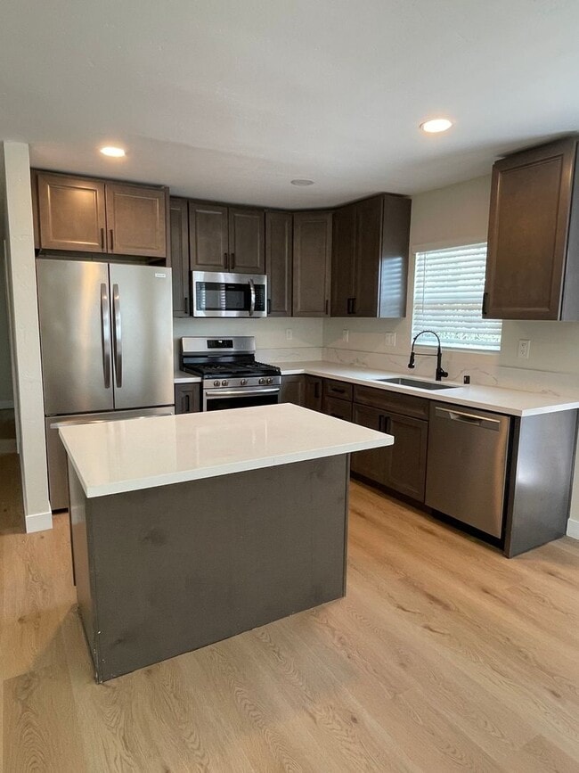 Photo - Beautiful 3br, 2b Duplex