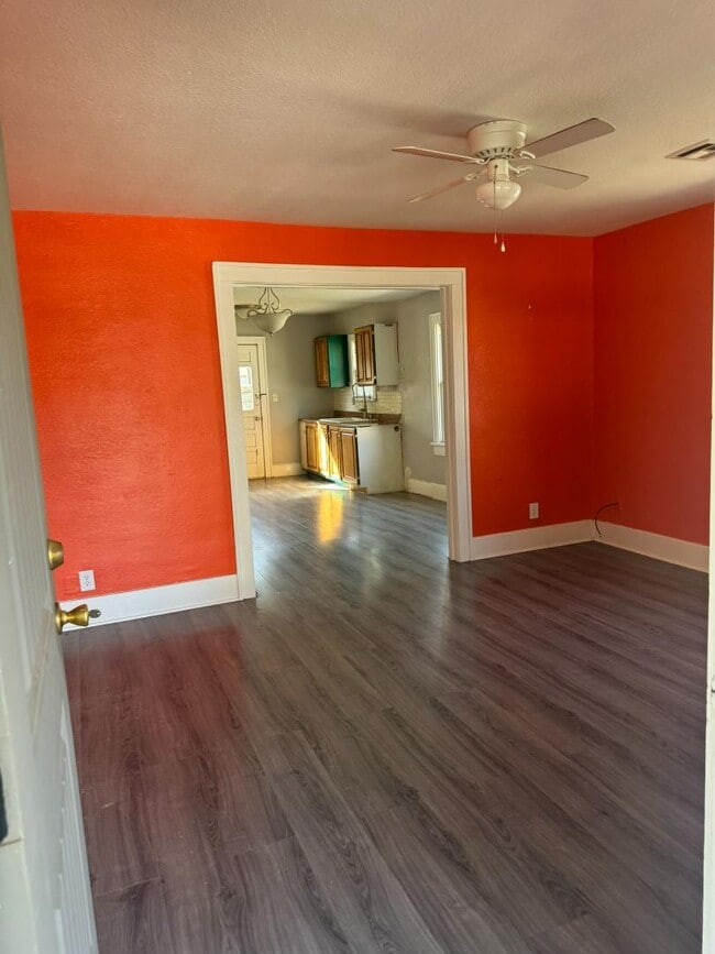 Photo - 416 S Adams St