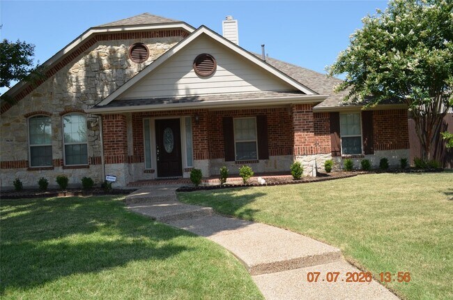 9638 Castlerock Tr