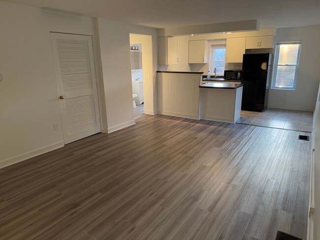 Photo - 349 Broadway Unit 3