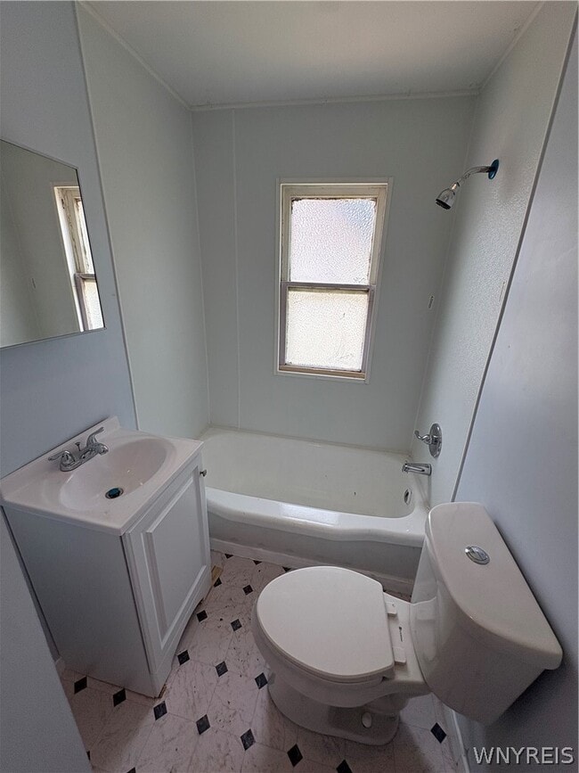 Photo - 233 Laird Ave