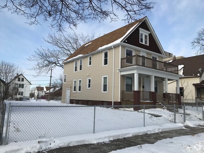 Building Photo - 2651-51A N 24th Pl Unit 2651 - LOWER Rental
