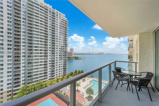 Building Photo - 1155 Brickell Bay Dr Unit 1602