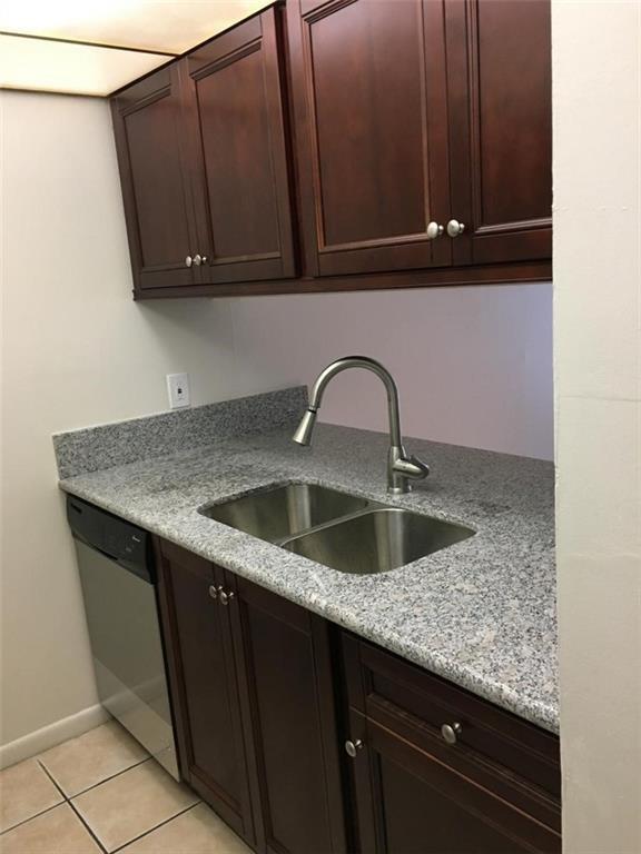 Photo - 3211 NW 103rd Ter Unidad 106-C