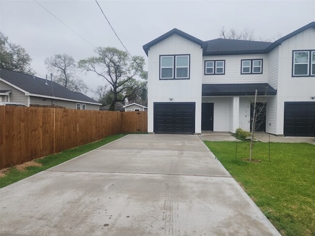 Photo - 6719 Roanoke St Unidad A