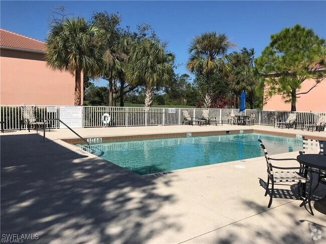 Building Photo - 3425 Grand Cypress Dr Unit 102 Rental