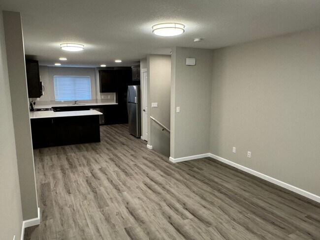 Photo - 1808/10/12 Rees Hill Townhouses Unit 1810