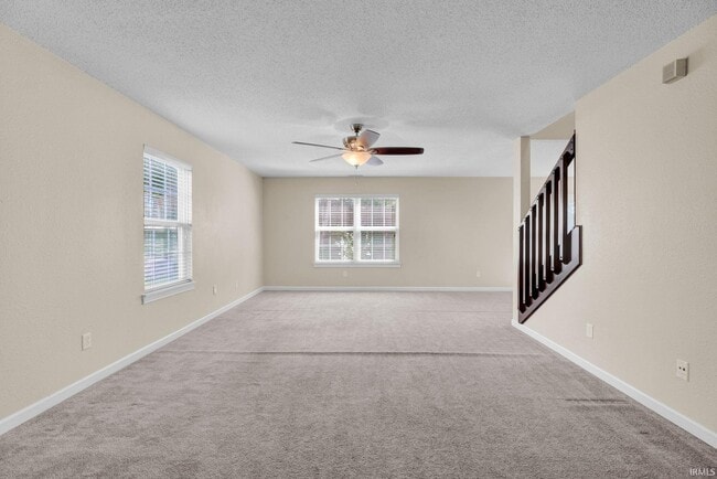 Photo - 1507 W Edinburgh Bend