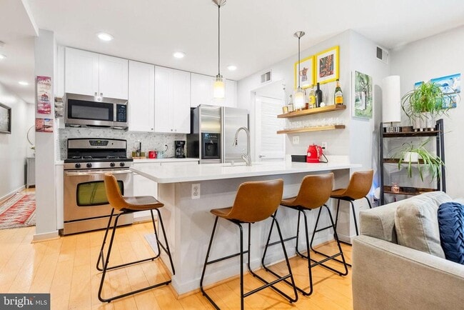 Photo - 1439 Chapin St NW Unidad 102