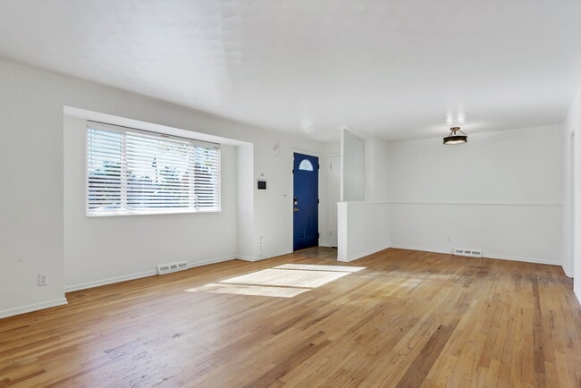 Photo - 2021 Sherrelwood Cir