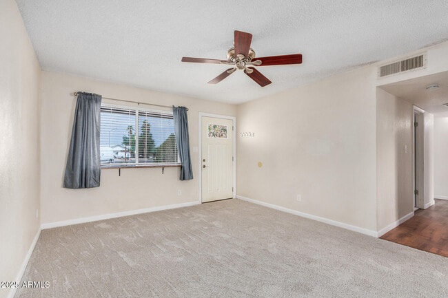 Photo - 2323 E Kathleen Rd