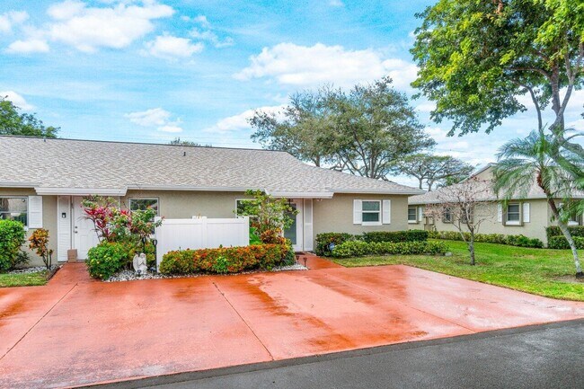 Photo - 18855 Candlewick Dr