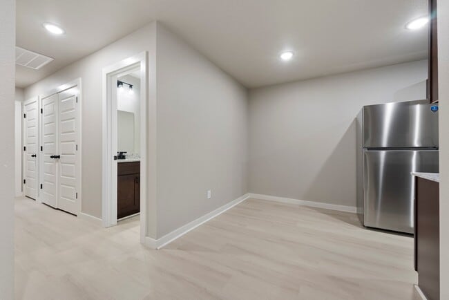 200 P St Unit B