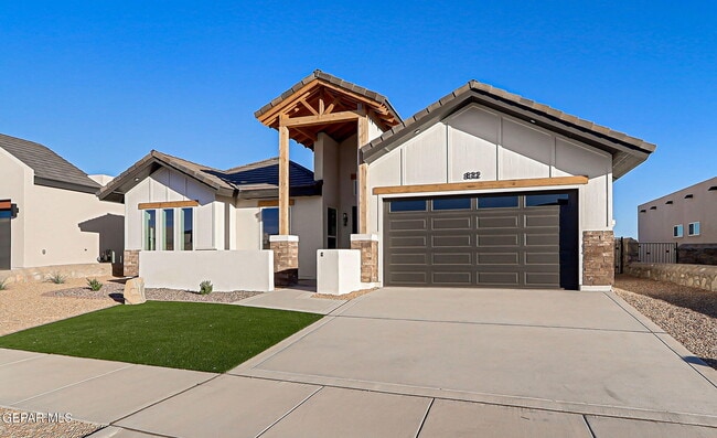 Photo - 832 Eltham Dr