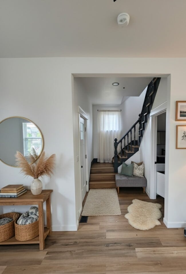 Building Photo - 515 Irving St