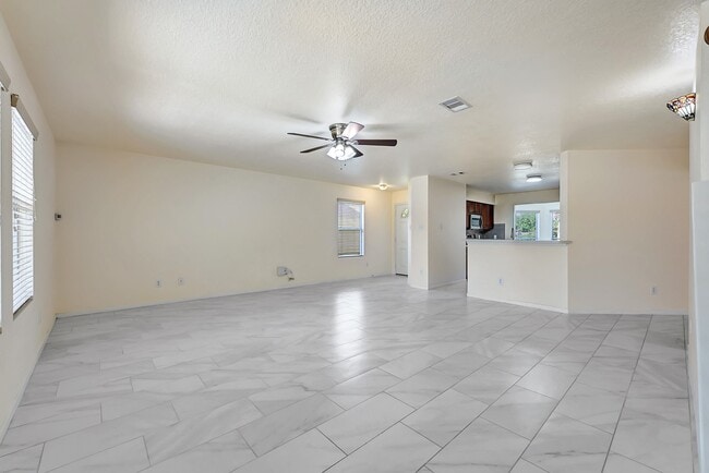 Building Photo - 8027 Saffron Ln