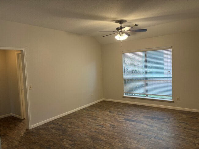 Photo - 9327 Cabin Creek Dr