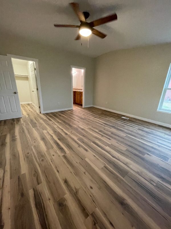 Photo - 297 Guthrie Rd