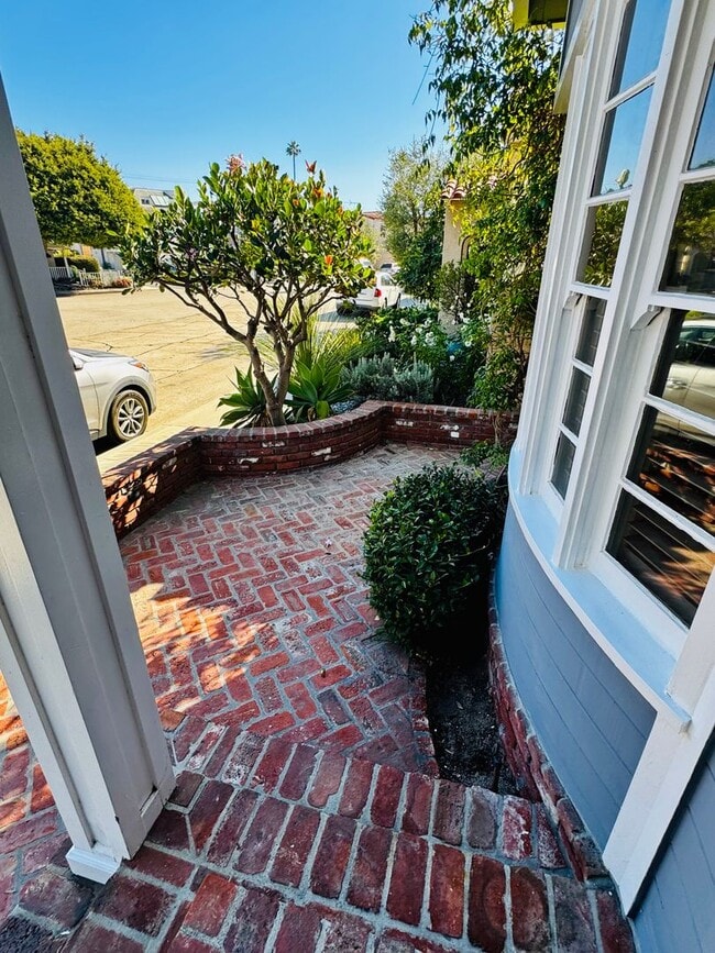 Photo - Two Bedroom Home for Rent on Naples Island