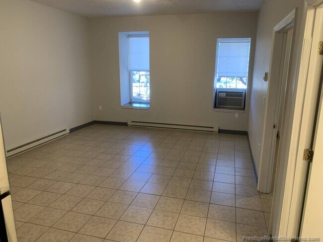 Photo - 21 Willow St