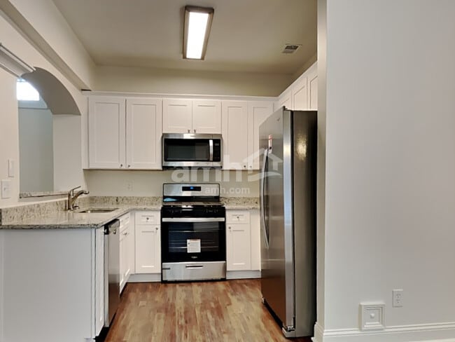 Photo - 155 Birchwood Pass