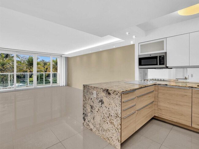 Photo - 100 Bayview Dr Unit 223