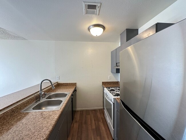Photo - PARK VILLAS #02