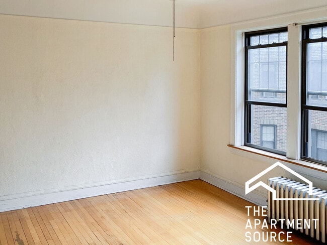 Photo - 2613 W Berwyn Ave Unit 2