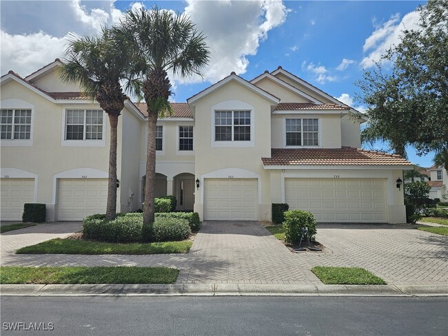 Photo - 763 Hampton Cir