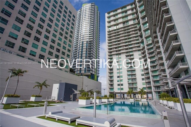 Photo - 690 SW 1st Ct Unit PHI20