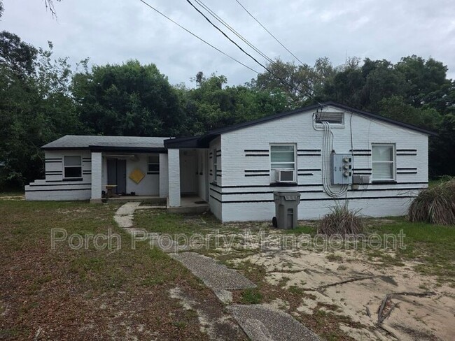 Photo - 1 Ellis Dr Unit B