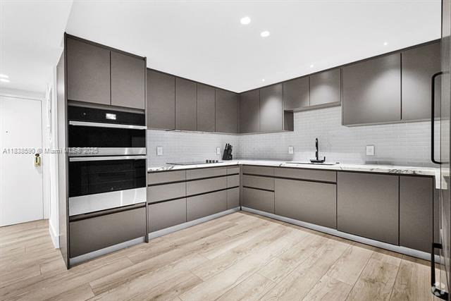 Building Photo - 9111 E Bay Harbor Dr Unit PHD Rental