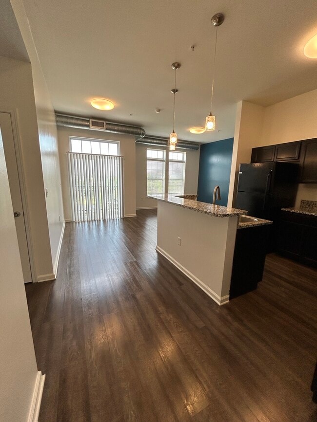 3BR Kitchen/Living Room - 632MLK Unit 000