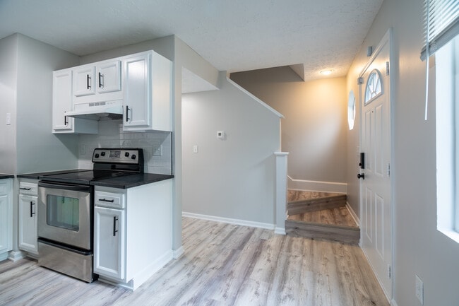 Photo - 1307 S Senate Ave Unit 1309