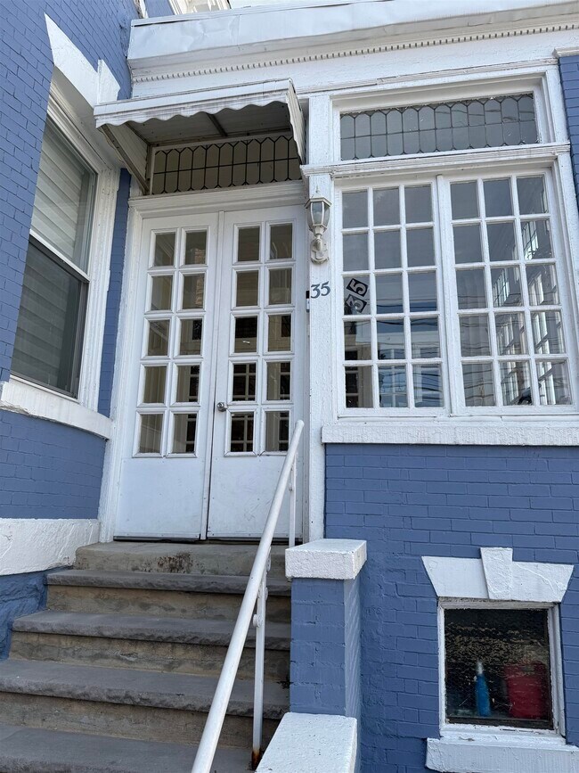 Photo - 35 50th St Unit 1