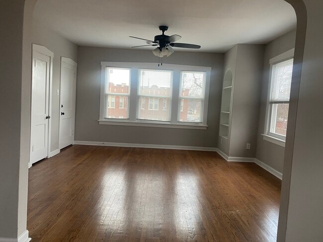 Photo - 5301 W Winona St Unit 2