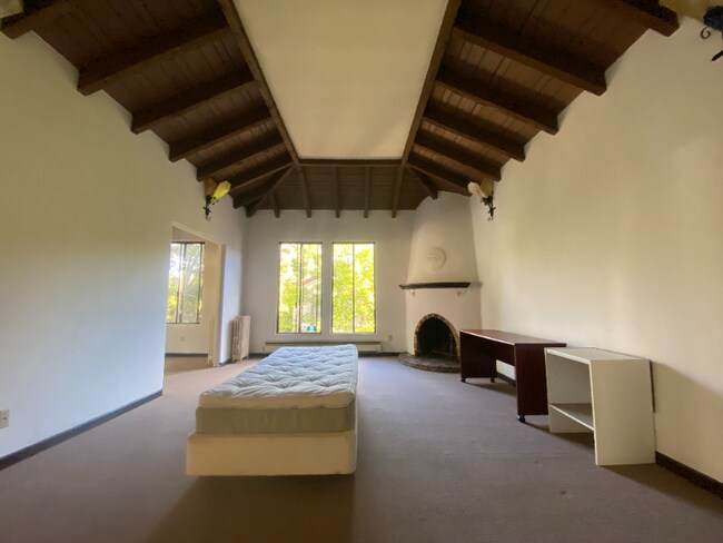 Photo - 1701 Le Roy Ave Apartamento Unidad 6