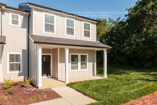 Photo - 215 River Rock Dr