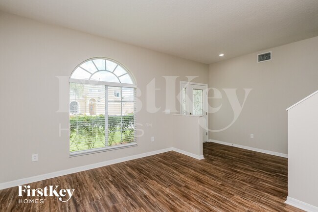 Photo - 4925 Woodmere Rd