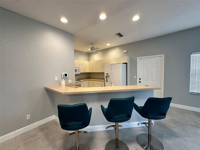 Photo - 1641 Red Oak Ln
